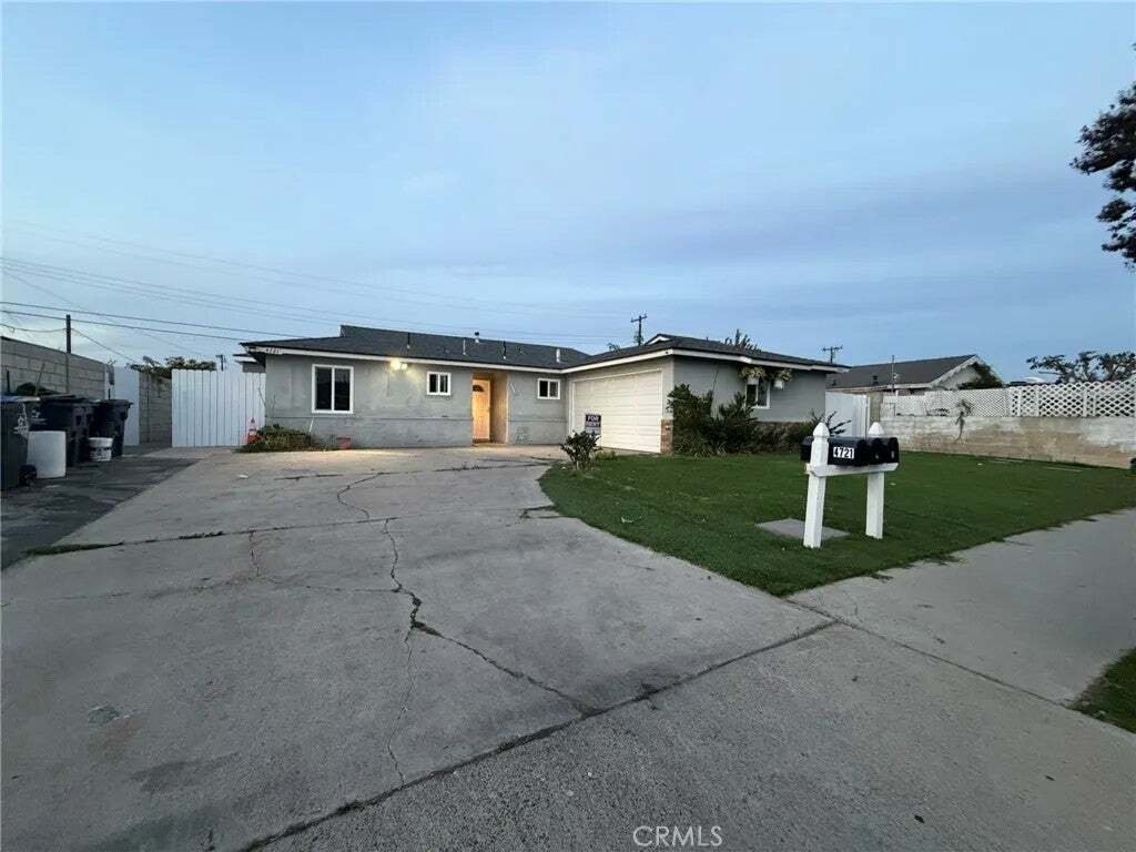 Condo in Santa Ana, California, United States 1 - 17293571
