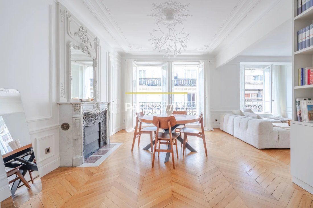 Apartment in Courcelles-Wagram, Paris 17e Arrondissement, Paris 2 - 18806619