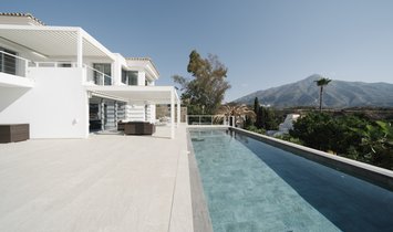 Villa in Nueva Andalucia, Marbella, Spain 1