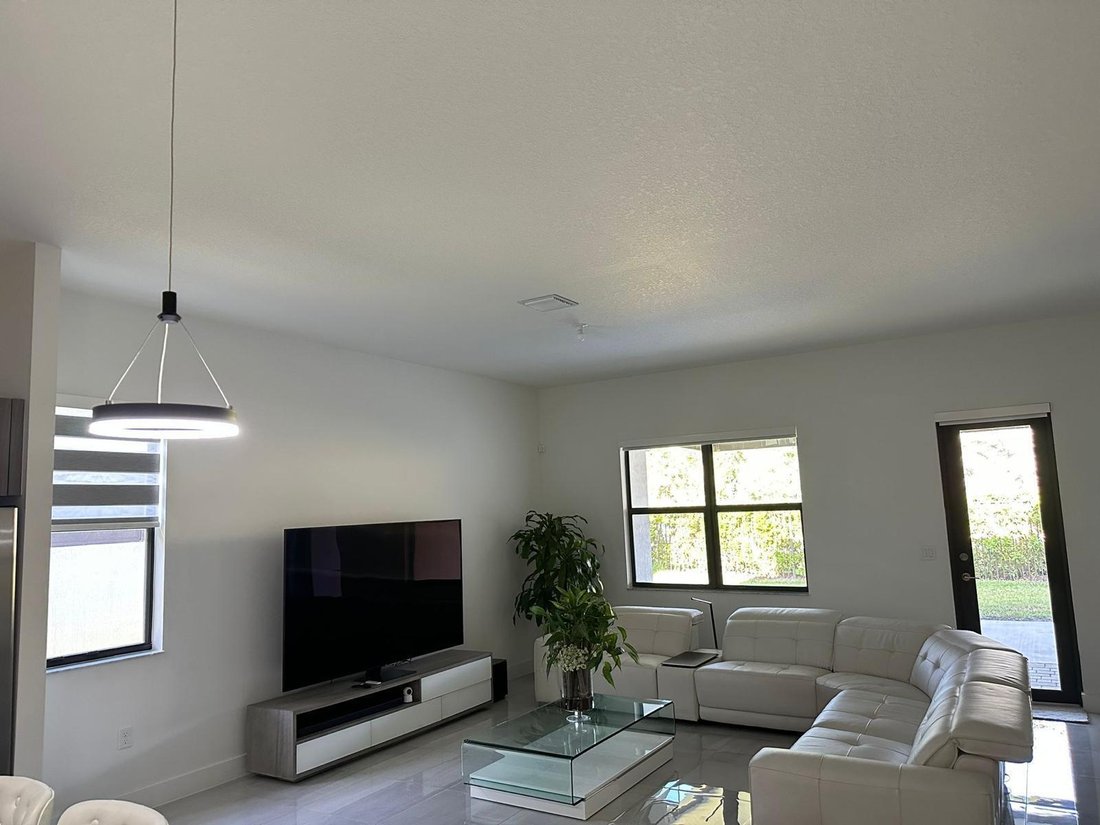 House in Miramar, Florida, United States 4 - 18937001