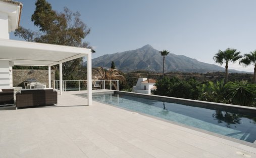 Villa in Nueva Andalucia, Marbella, Spain 1