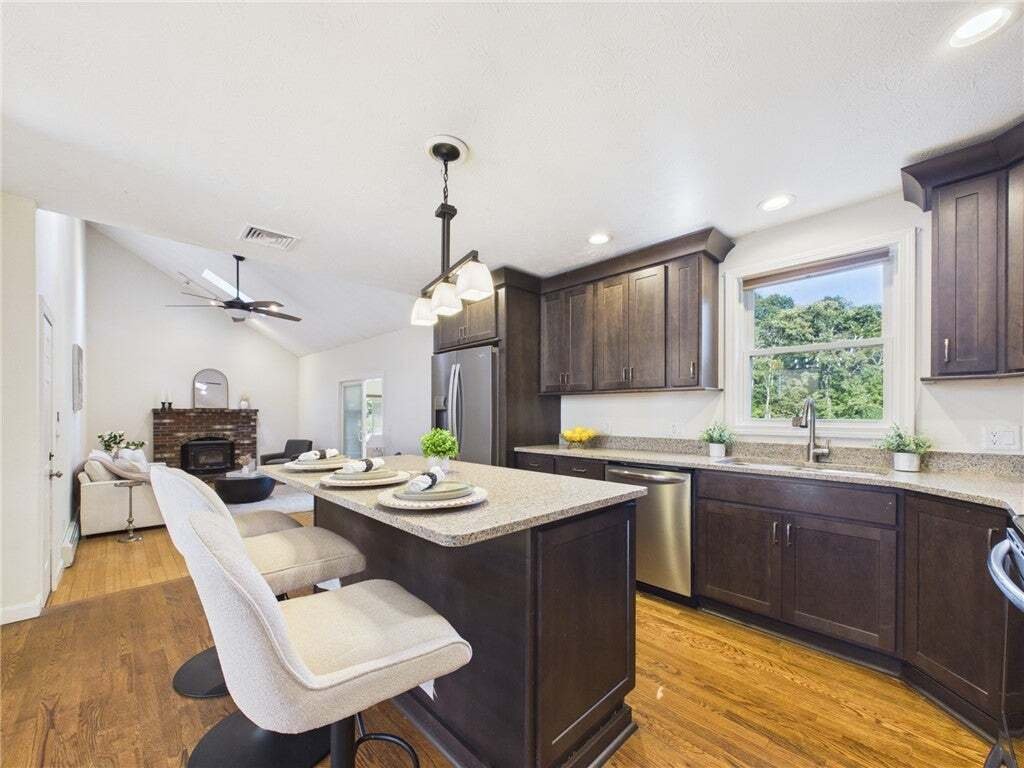 House in Coventry, Rhode Island, United States 2 - 18936802
