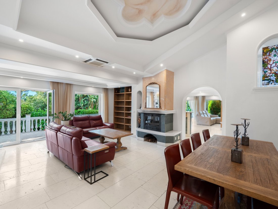Villa in Marbella, Andalusia, Spain 5 - 18936854