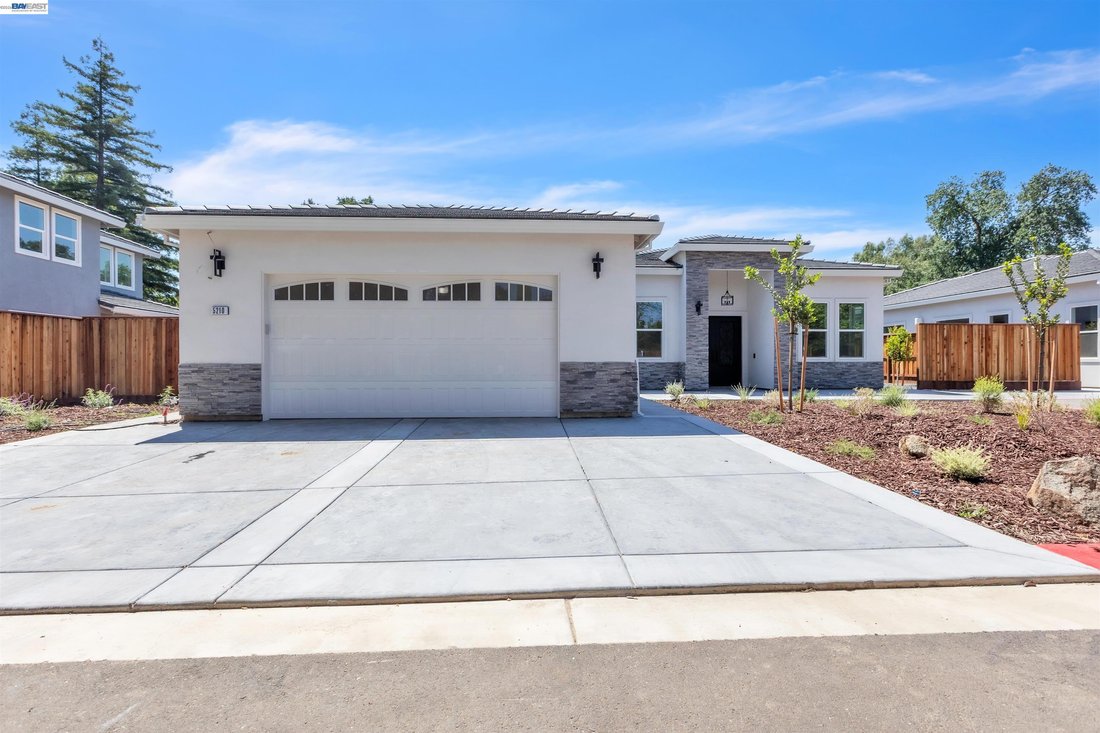 House in Carmichael, California, United States 1 - 18937128