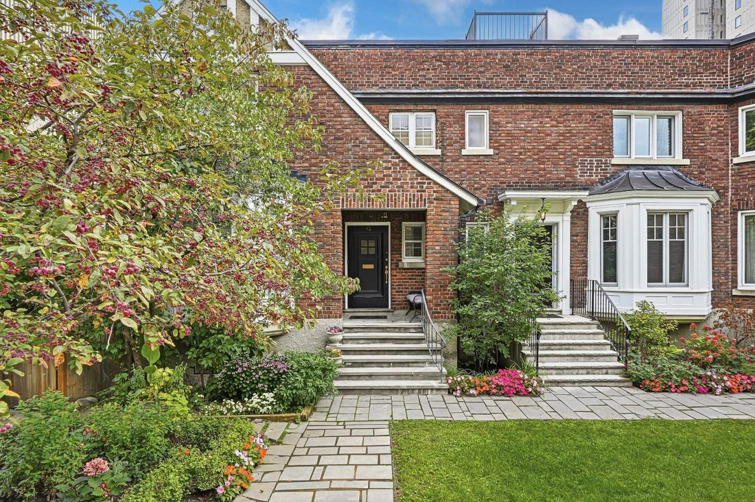 House in Montréal, Quebec, Canada 1 - 18937818