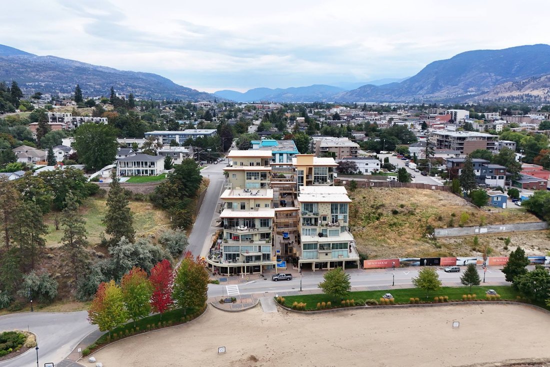 Apartment in Penticton, British Columbia, Canada 5 - 18937773