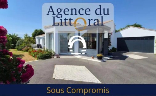 House in Le Clion-Bourg, Pornic, France 1