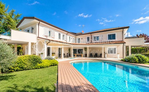 Villa in Centro, Forte dei Marmi, Tuscany 1