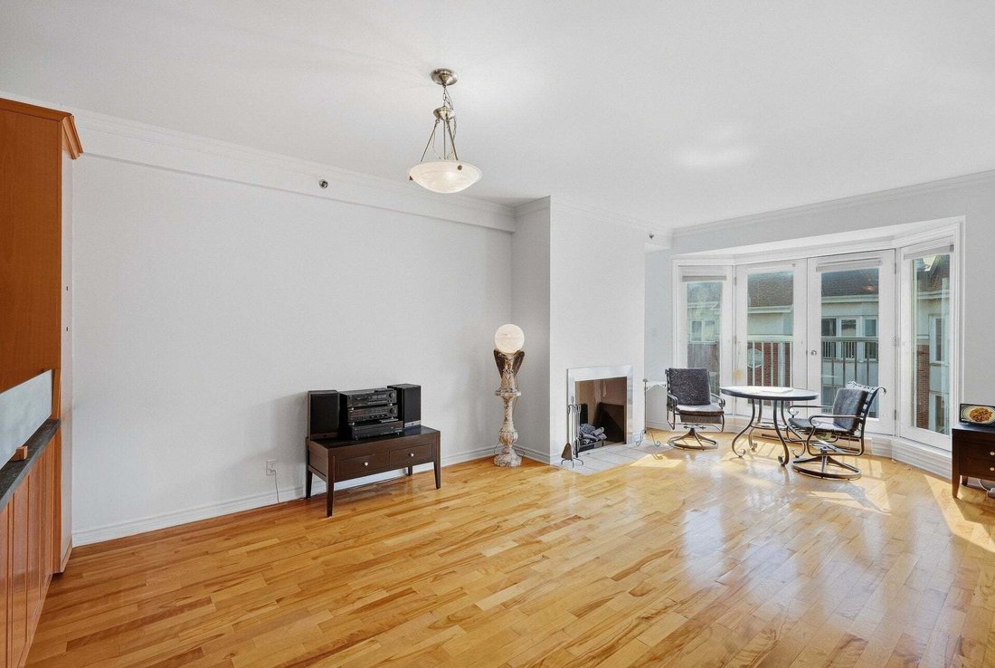 Condo in Montréal, Quebec, Canada 4 - 18937799