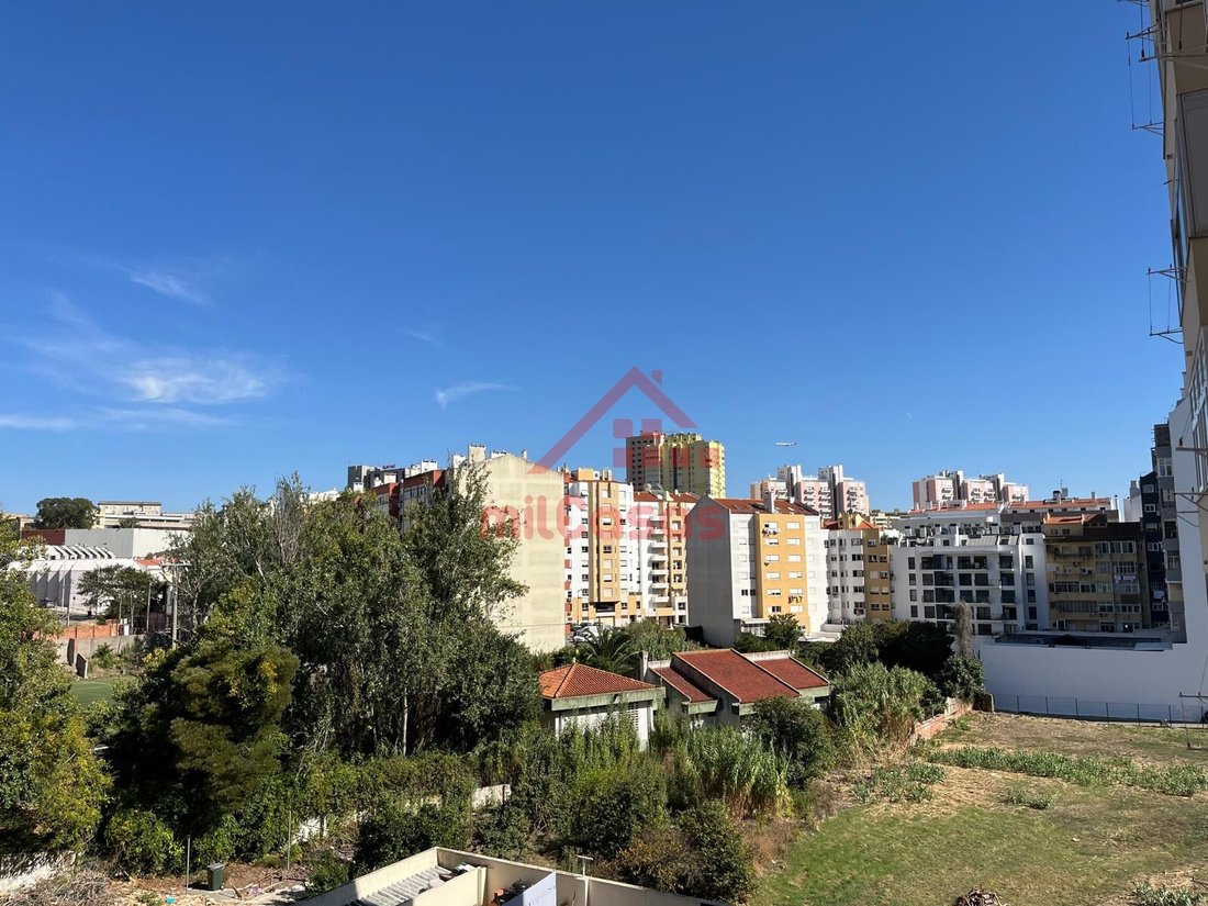 Apartment in Sao Domingos de Benfica, Lisbon, Portugal 3 - 18938011