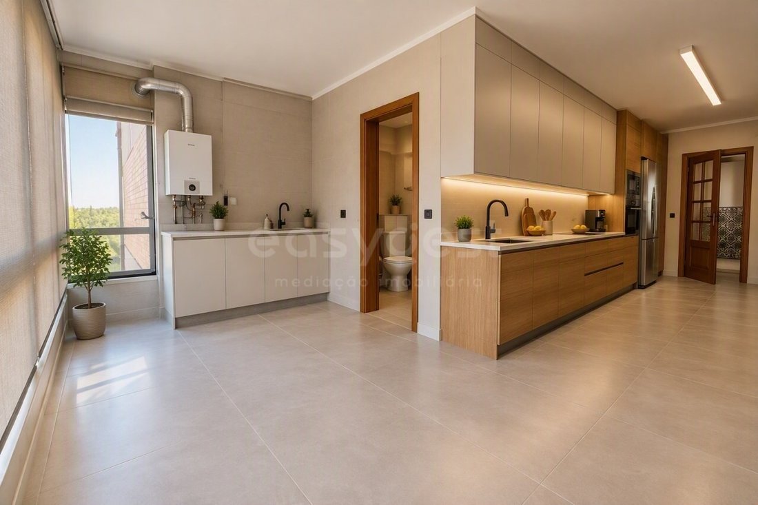 Apartment in Santo Antonio dos Olivais, Coimbra District, Portugal 2 - 18937952
