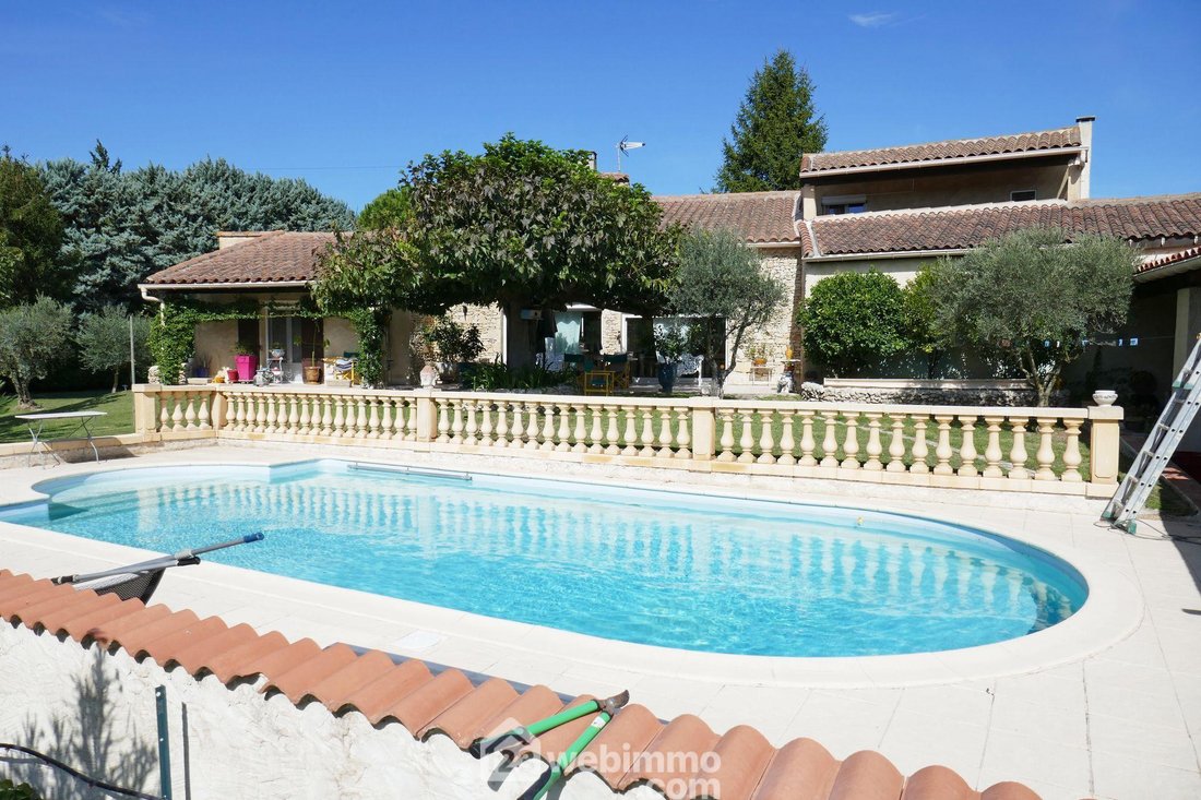 Villa in Graveson, Provence-Alpes-Côte d'Azur, France 3 - 18937904