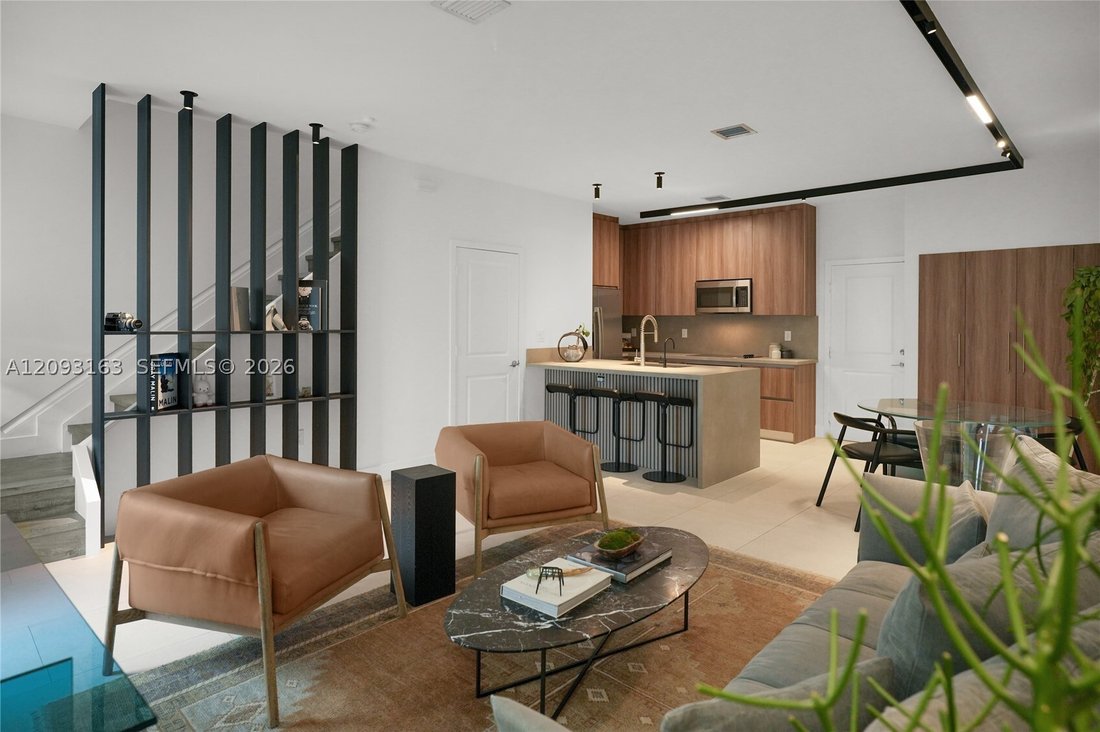 Villa in Miami Springs, Florida, United States 1 - 18938179