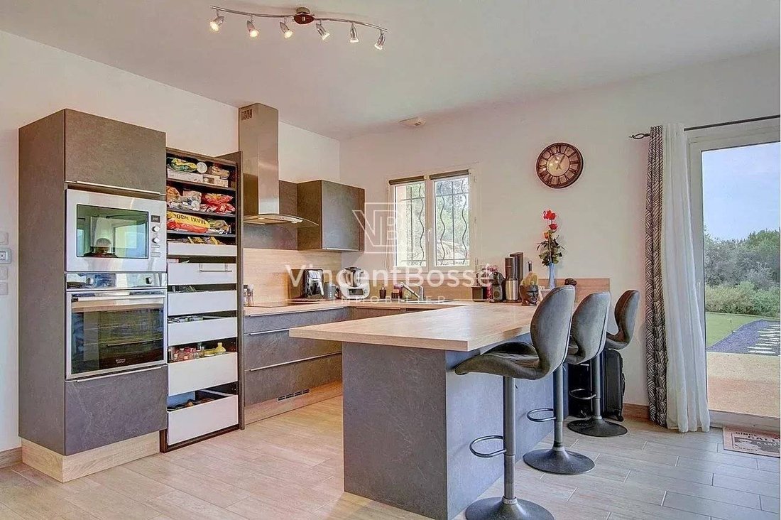 Villa in Nice, Provence-Alpes-Côte d'Azur, France 5 - 15663802
