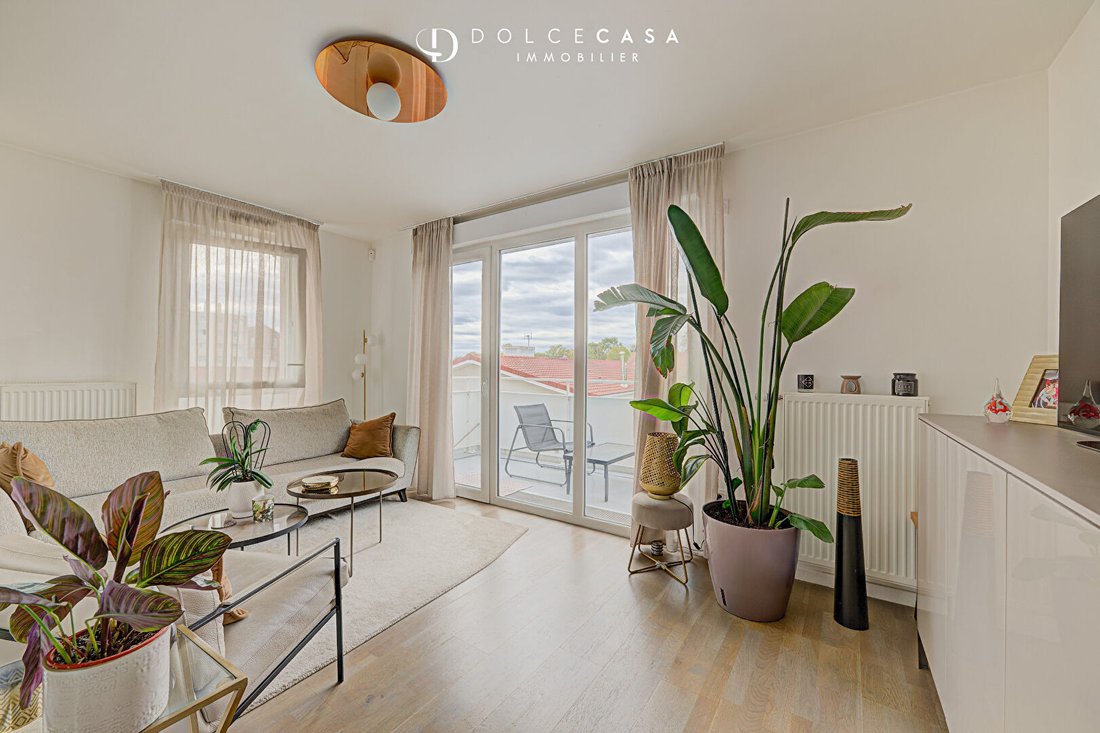Apartment in Nogent-sur-Marne, Ile-de-France, France 1 - 18904448