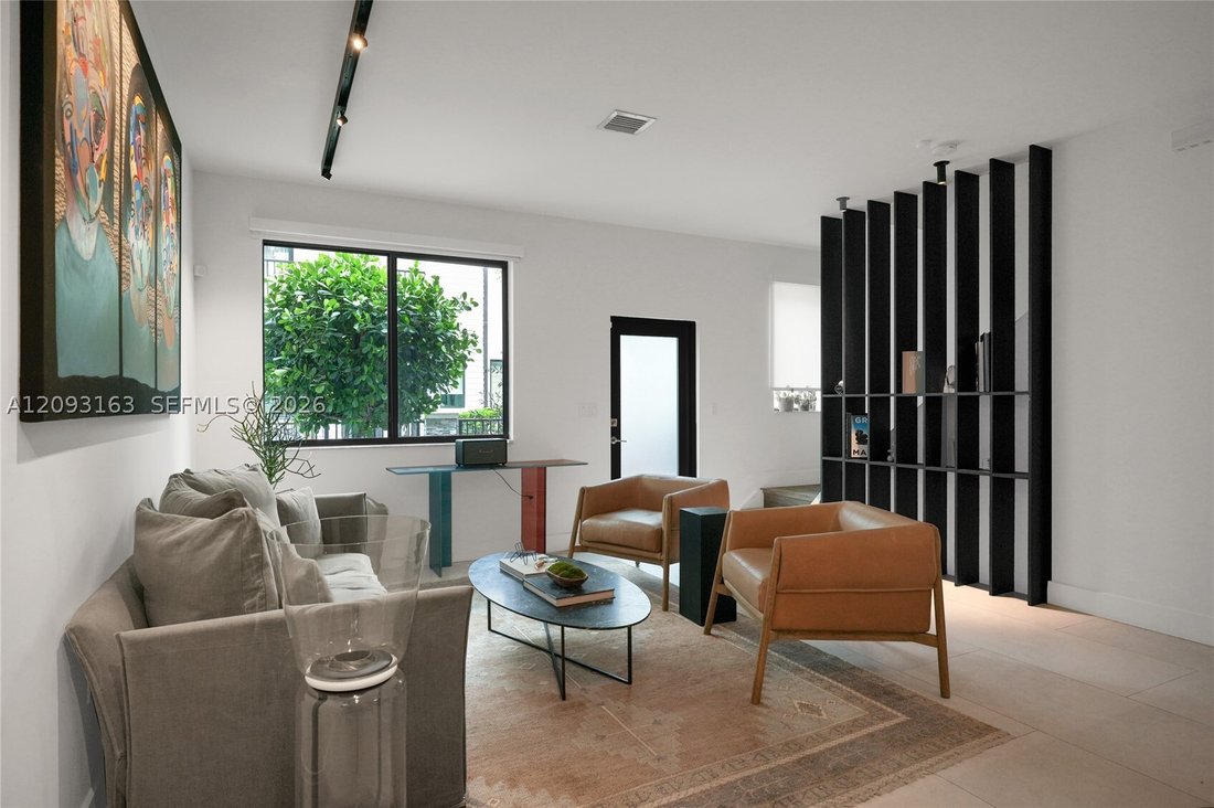 Villa in Miami Springs, Florida, United States 4 - 18938179