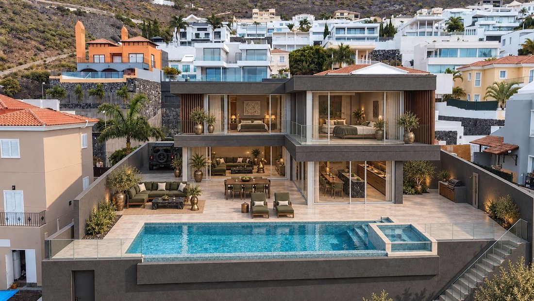 House in Adeje, Canary Islands, Spain 2 - 18937707