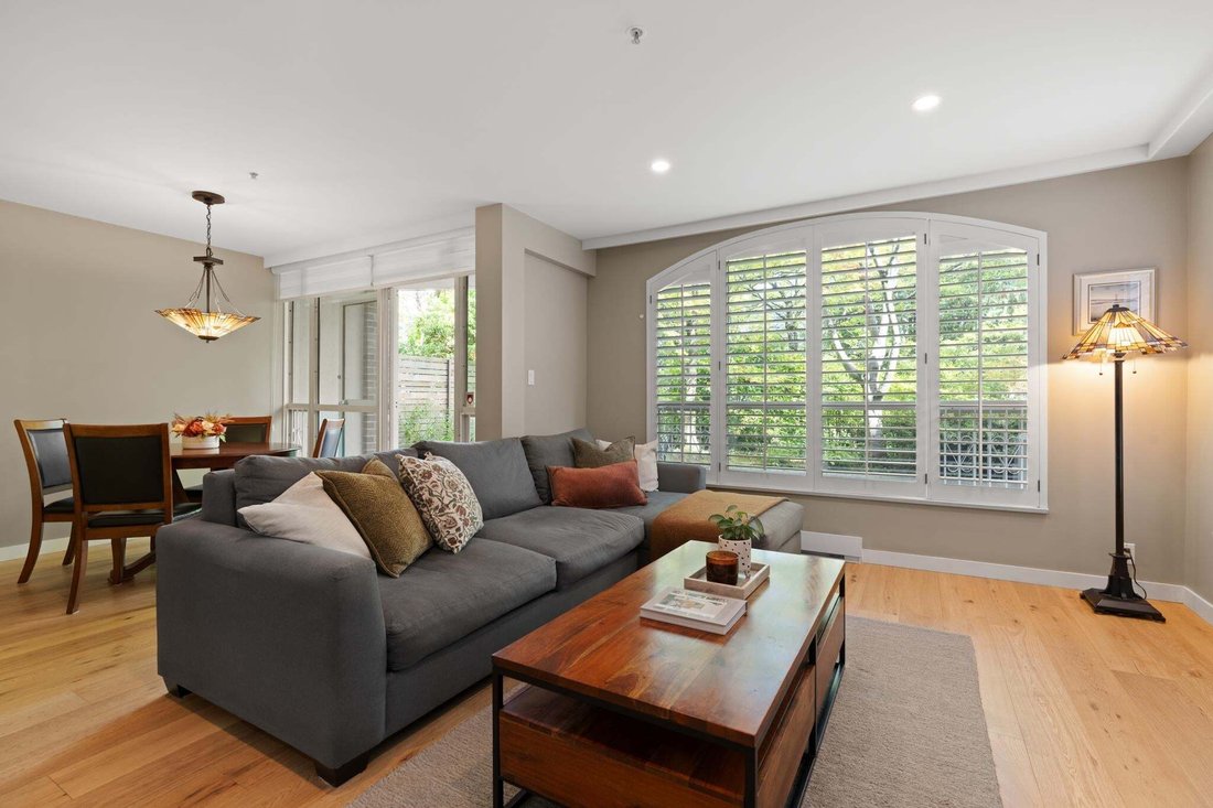Townhouse in Vancouver, British Columbia, Canada 3 - 18937769