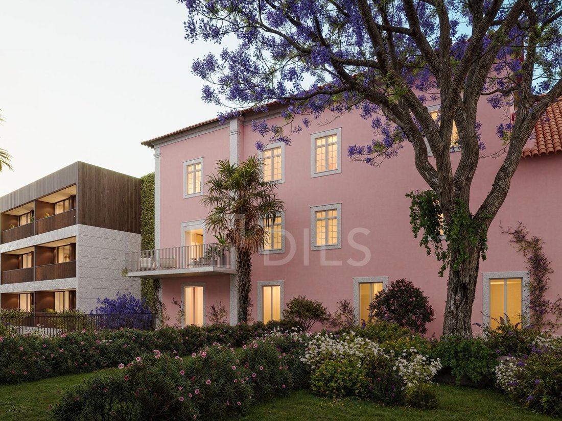 Apartment in Lordelo do Ouro e Massarelos, Porto District, Portugal 1 - 18937978