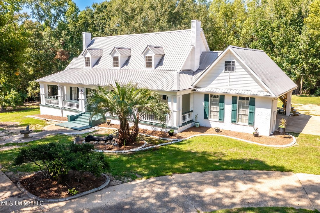 House in Picayune, Mississippi, United States 1 - 13839899