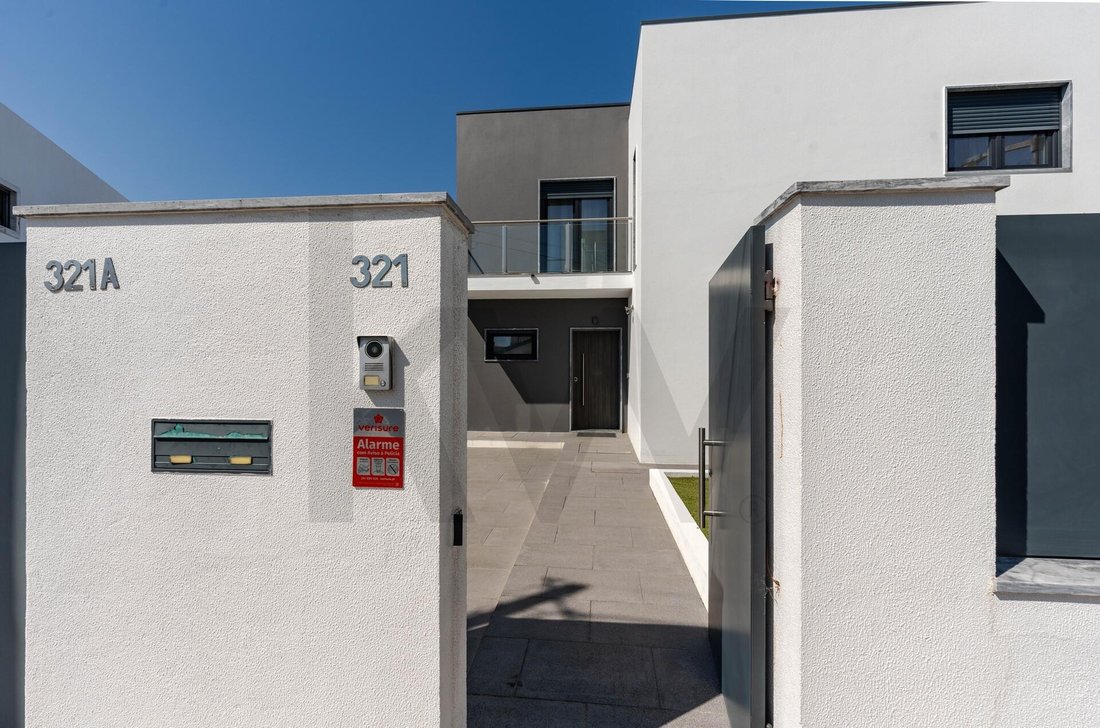 Townhouse in Sao Domingos de Rana, Lisbon, Portugal 3 - 18937893
