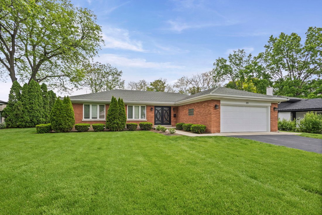 House in Hinsdale, Illinois, United States 2 - 18938067
