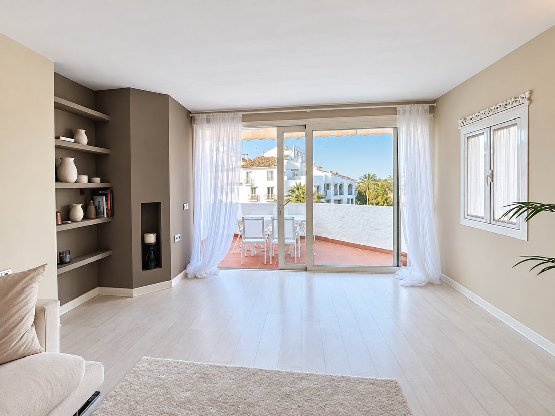 Apartment in Puerto Banus, Marbella, Spain 2 - 18937961