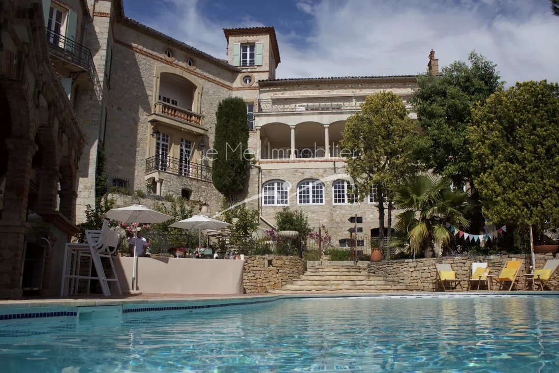 Castle in Le Castellet, Provence-Alpes-Côte d'Azur, France 3 - 18937861