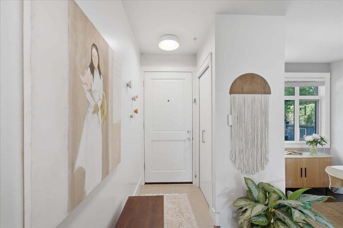Townhouse in Vancouver, British Columbia, Canada 4 - 18937775