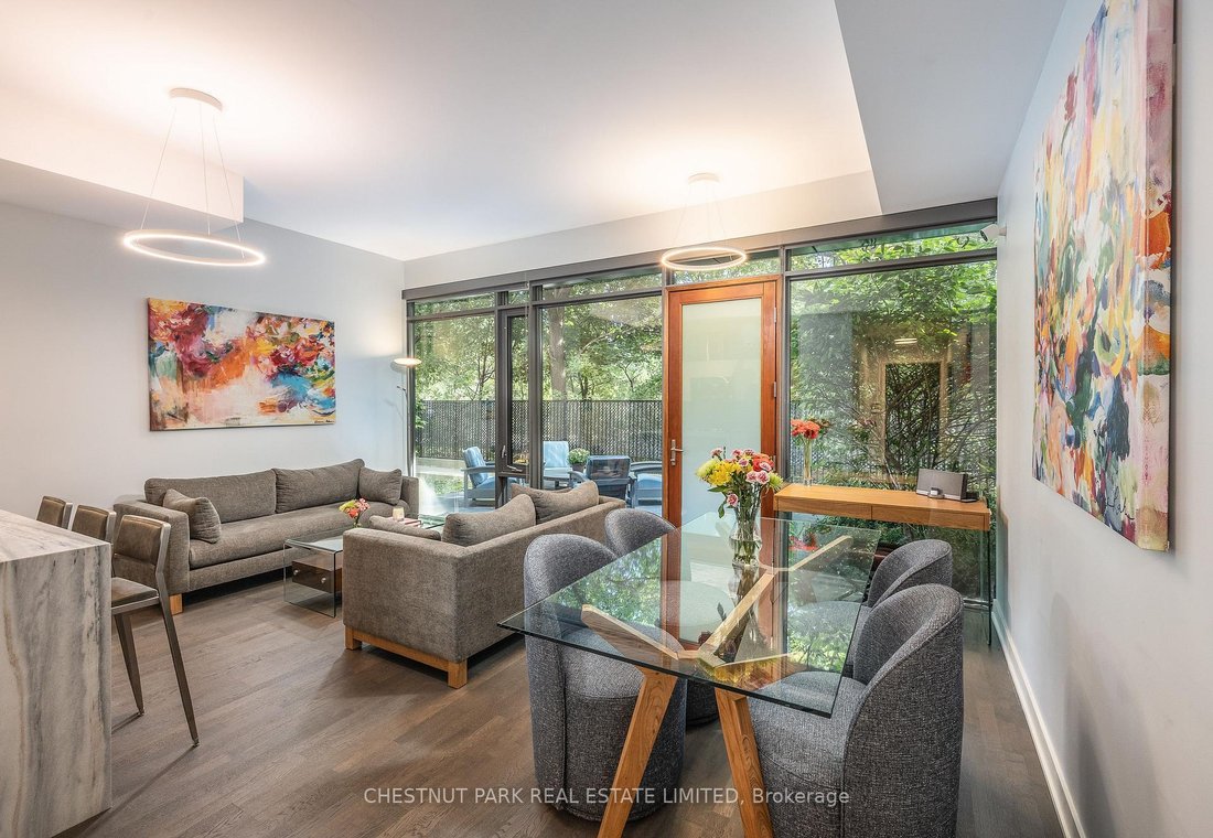 Apartment in Toronto, Ontario, Canada 1 - 18938256