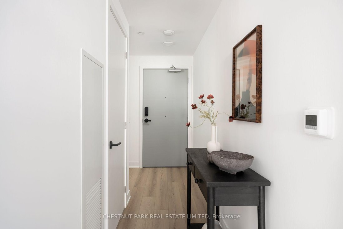 Apartment in Toronto, Ontario, Canada 3 - 18938286