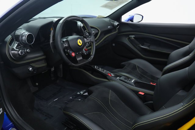 Cabriolet in Fort Lauderdale, FL, United States 2 - 18702028