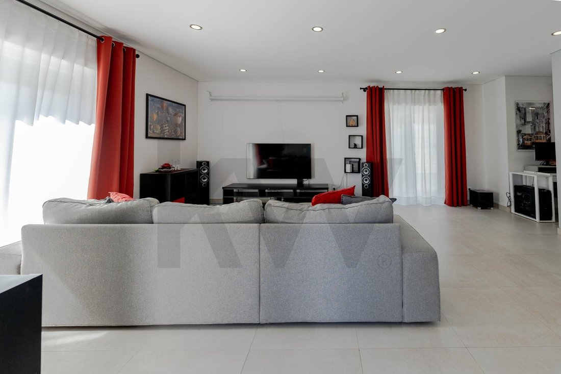 Townhouse in Sao Domingos de Rana, Lisbon, Portugal 5 - 18937893