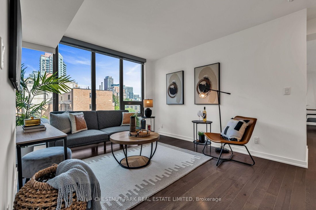 Apartment in Toronto, Ontario, Canada 5 - 18938281
