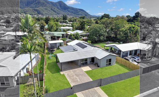 House in Bentley Park, Queensland, Australia 1