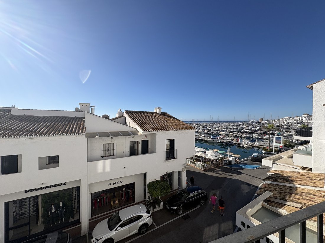 Apartment in Puerto Banus, Marbella, Spain 2 - 18937950