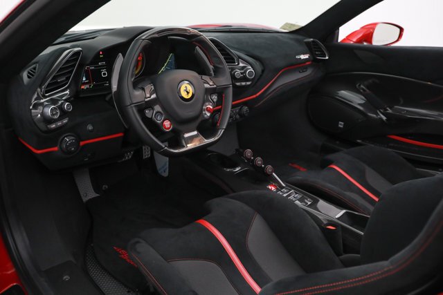 Cabriolet in Fort Lauderdale, FL, United States 2 - 18937898