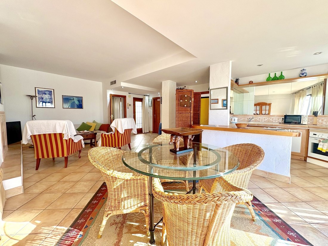Apartment in Puerto Banus, Marbella, Spain 3 - 18937950