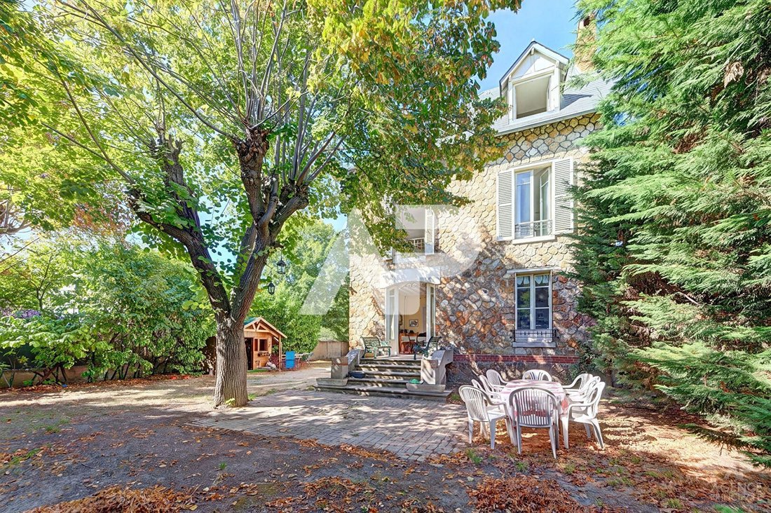 House in Centre Ville, Rueil-Malmaison, France 1 - 18937746