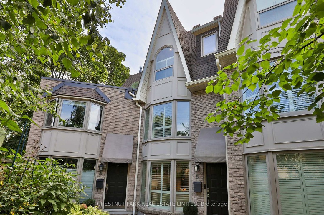 Condo in Toronto, Ontario, Canada 2 - 18938374