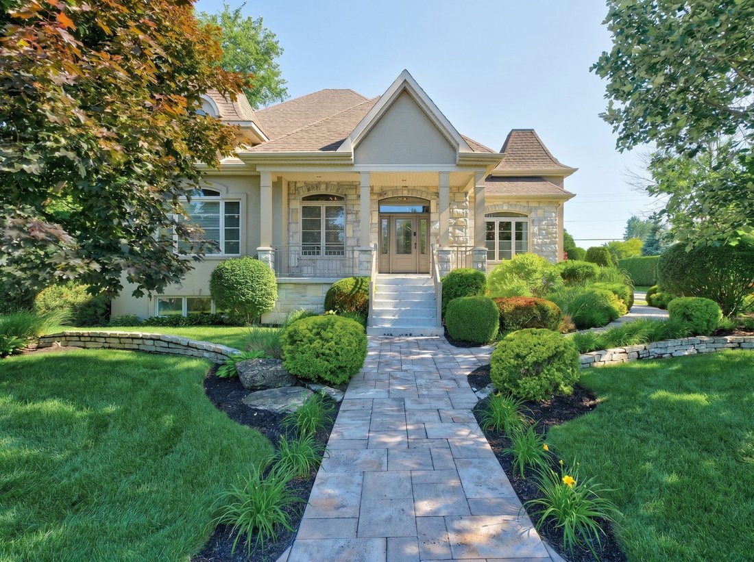 House in Blainville, Quebec, Canada 1 - 18937778