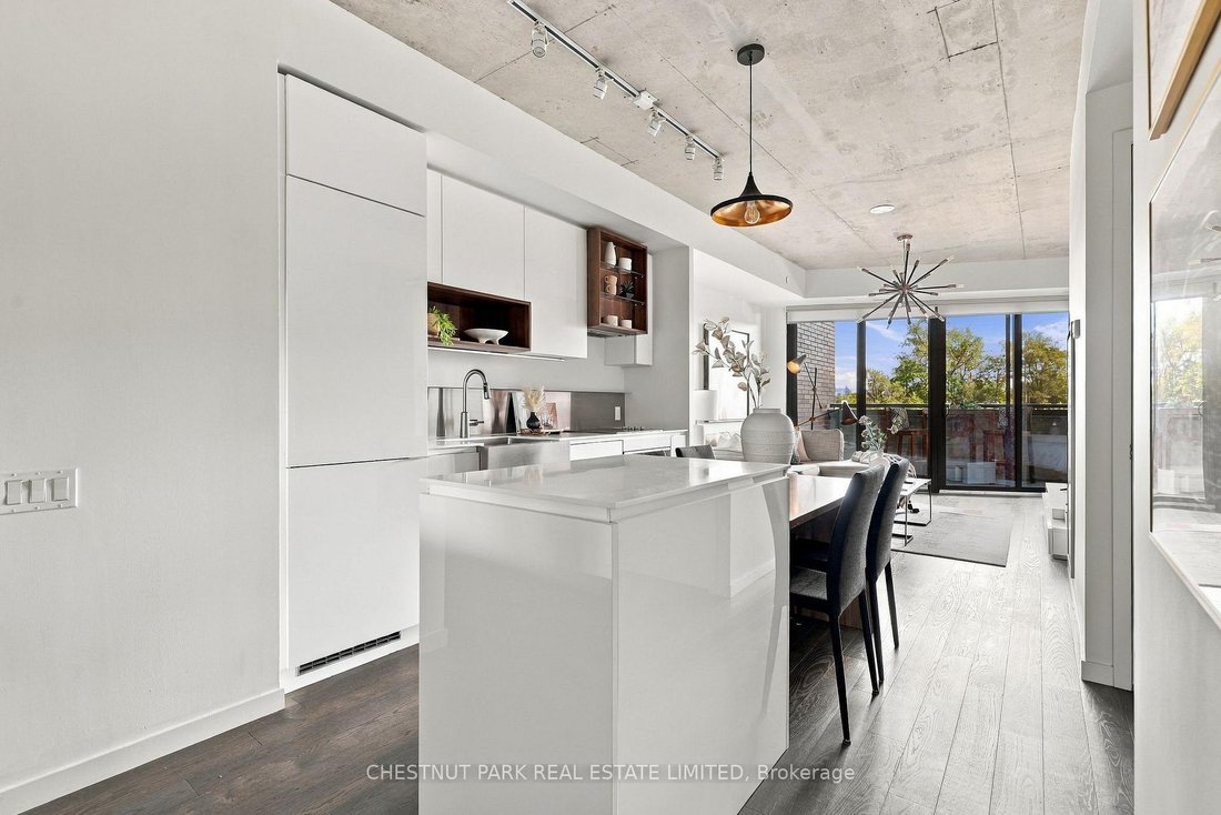 Apartment in Toronto, Ontario, Canada 3 - 18938330