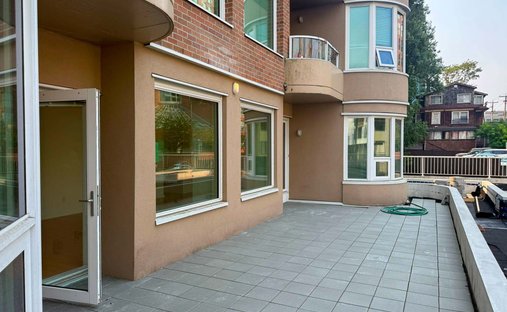 Condo in Vancouver, British Columbia, Canada 1