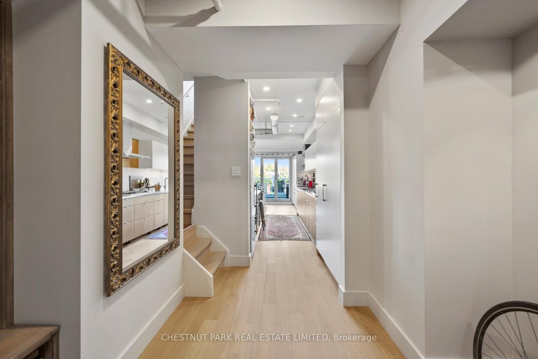 Apartment in Toronto, Ontario, Canada 5 - 18938361