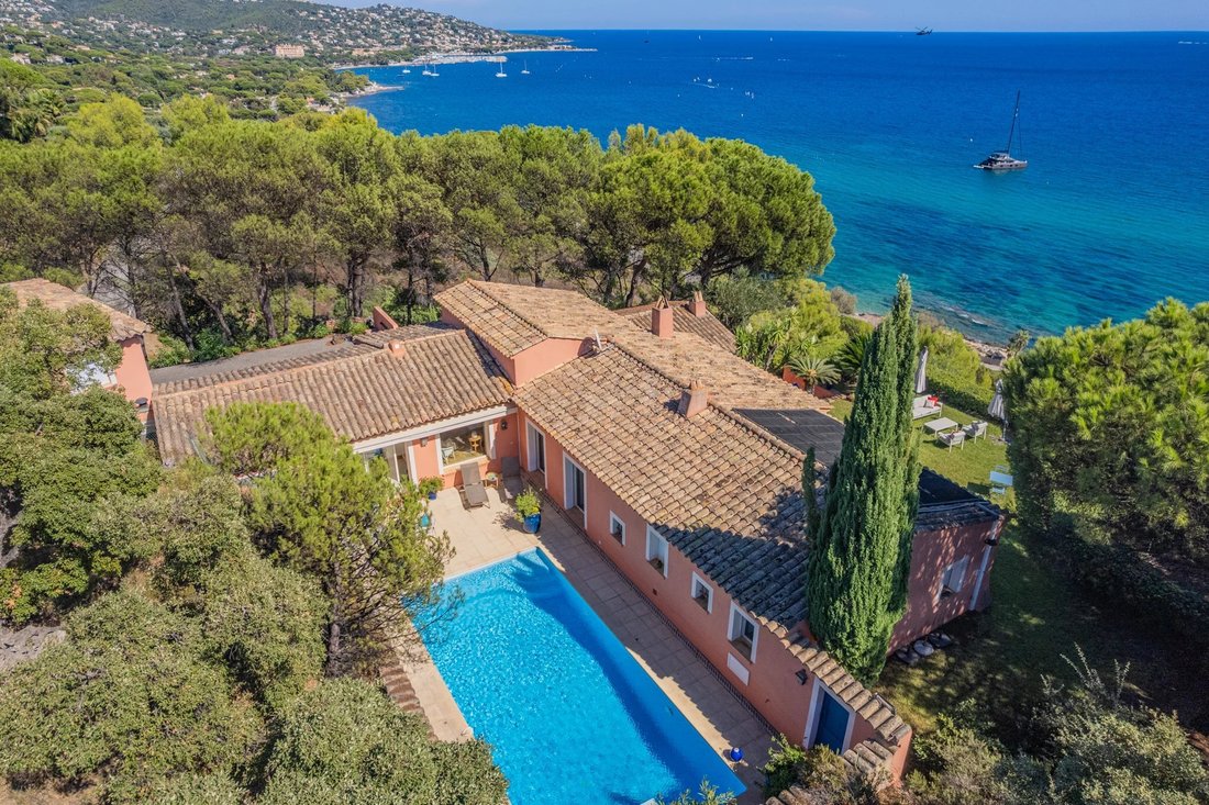 Villa in French Riviera, Provence-Alpes-Côte d'Azur, France 1 - 18937843