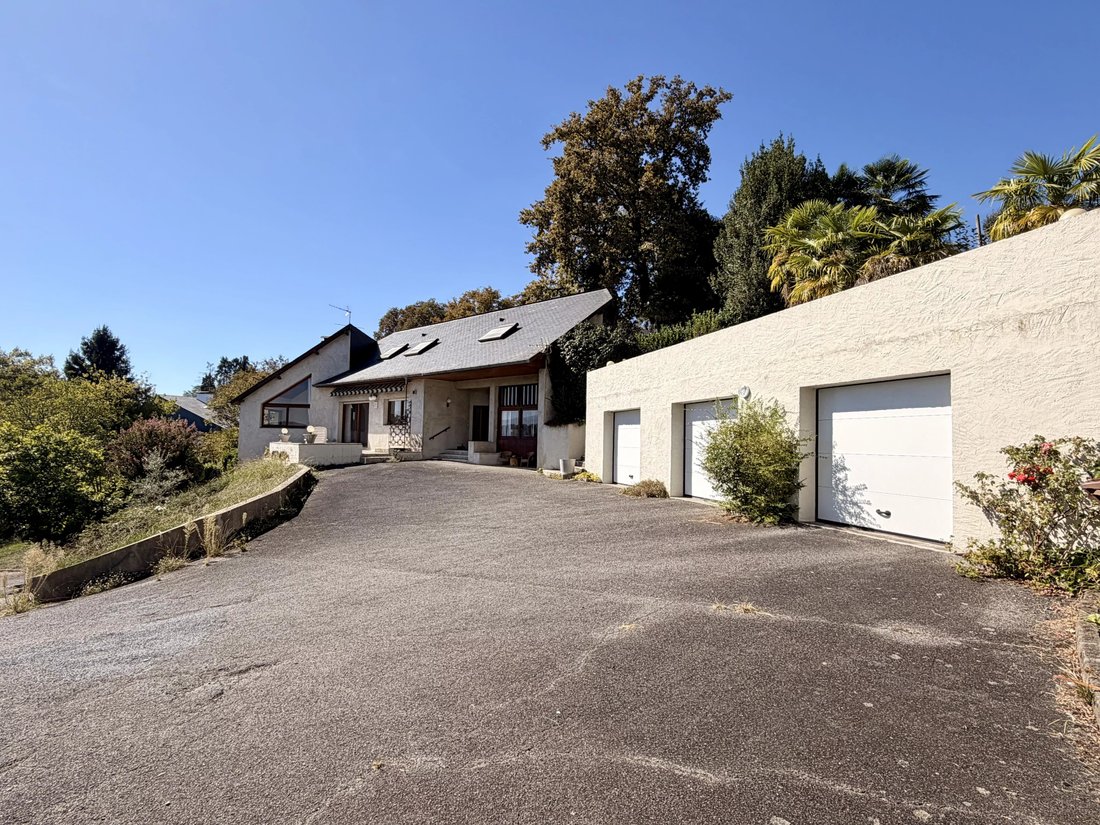 House in Pau, Nouvelle-Aquitaine, France 1 - 18937823