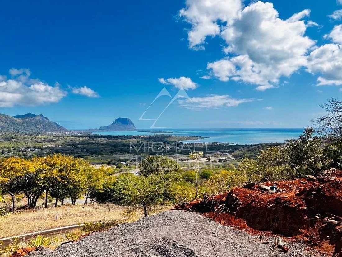 Villa in Case Noyale, Rivière Noire District, Mauritius 2 - 18650001