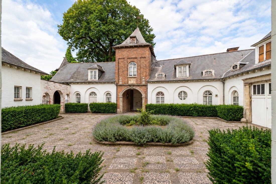 Villa in Forest, Brussels, Belgium 4 - 18938817