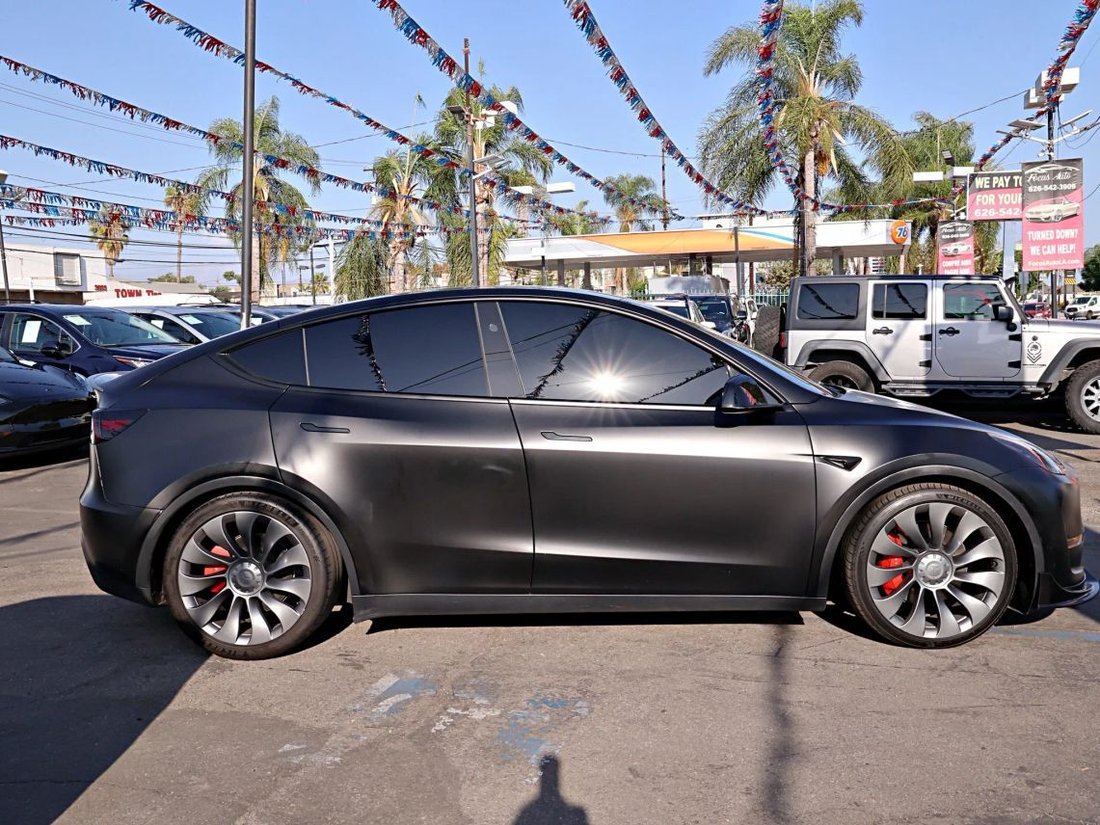 Suv in El Monte, CA, United States 4 - 18938429