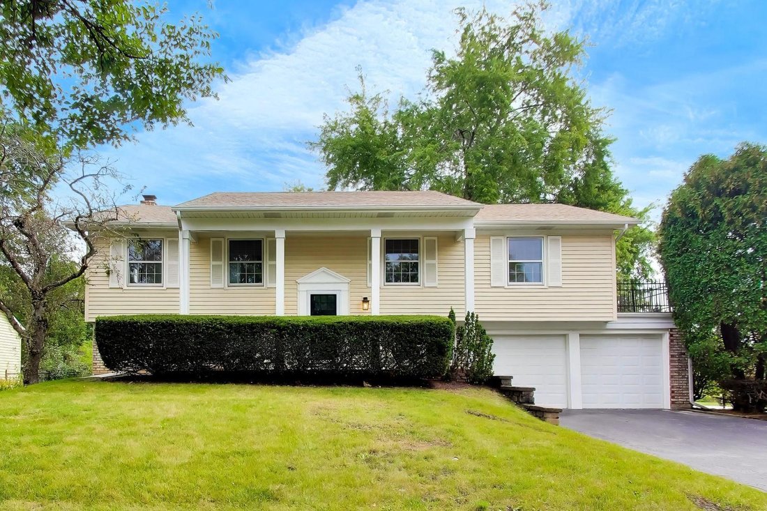 House in Buffalo Grove, Illinois, United States 1 - 18938176